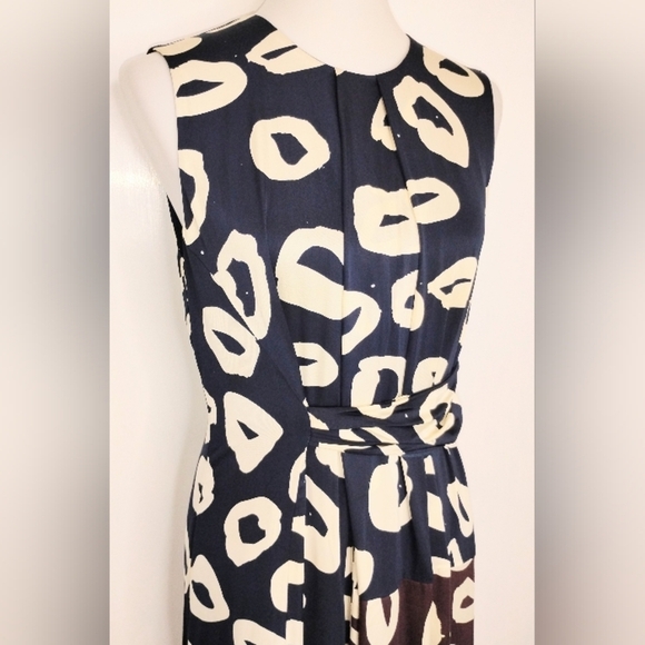 UNIQUE WHISTLES DRESS - Picture 8 of 14